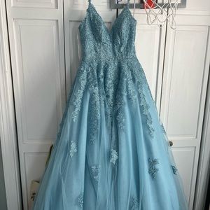 Sherri Hill, light blue, size 6 prom dress, never used